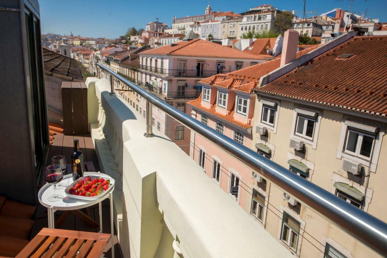 A Captivating Apartment Close To River Tagus In Lisbon Exterior photo