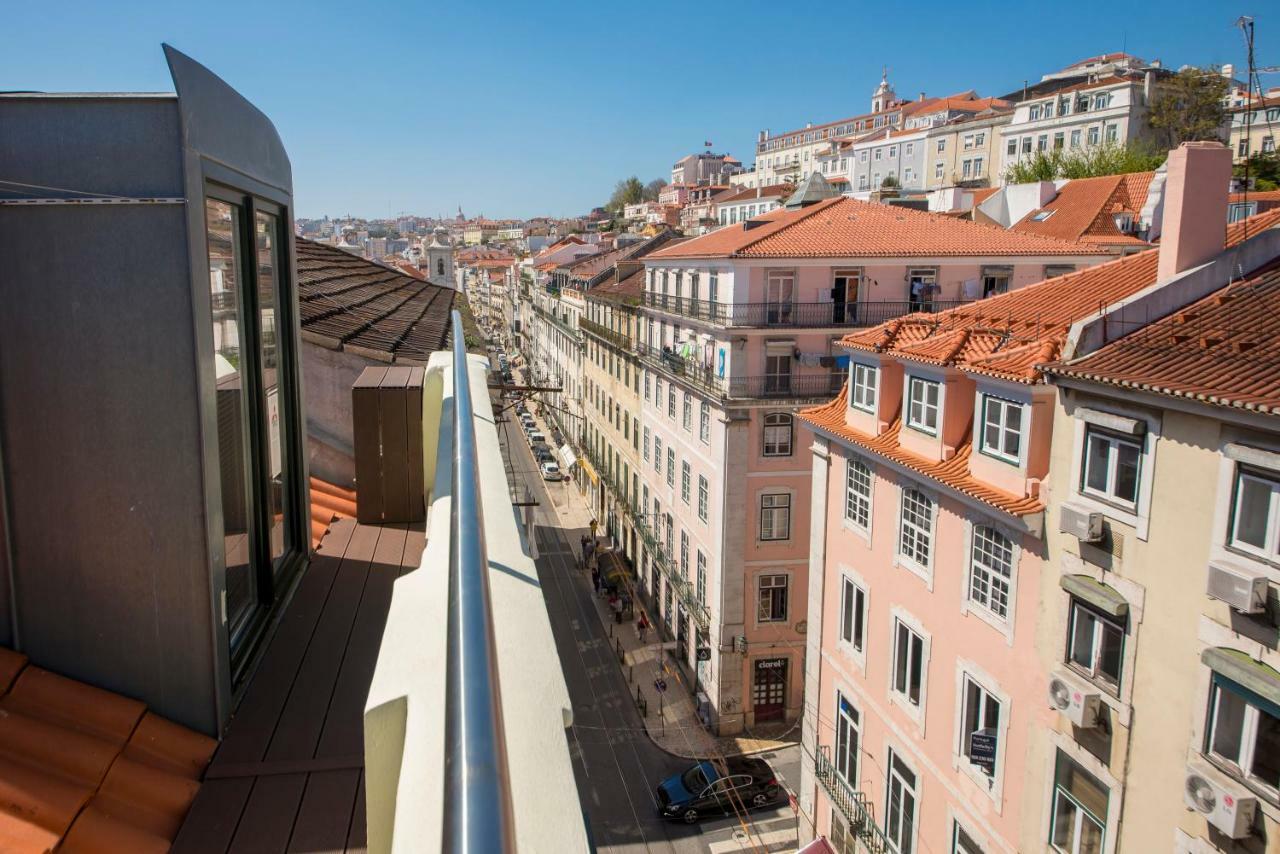 A Captivating Apartment Close To River Tagus In Lisbon Exterior photo